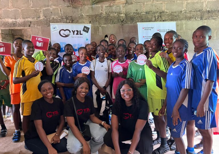 Enugu: Yes To Literacy Empowers 29 Students with Scholarships at Ozalla High School