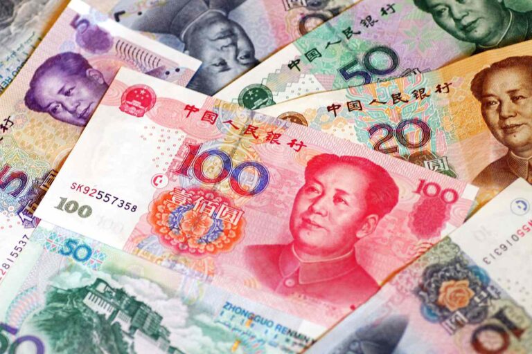 Parity Rate: Yuan Weakens to 7.0872 Against the Dollar